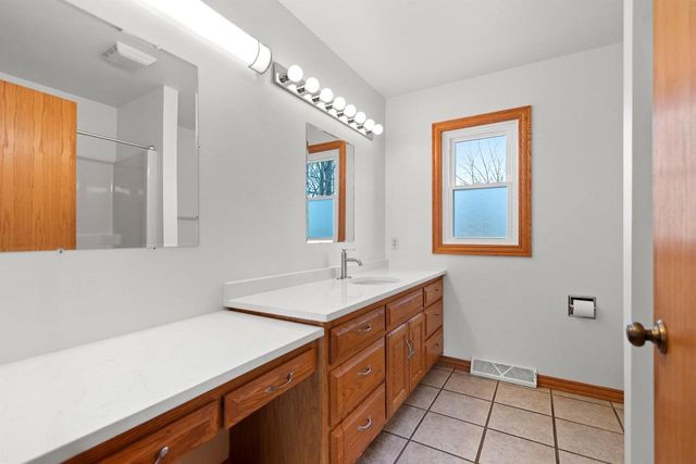 2646 BAY SETTLEMENT ROAD, Green Bay, WI 54311