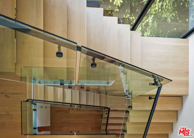 952 N Laurel Avenue, Los Angeles, CA 90046