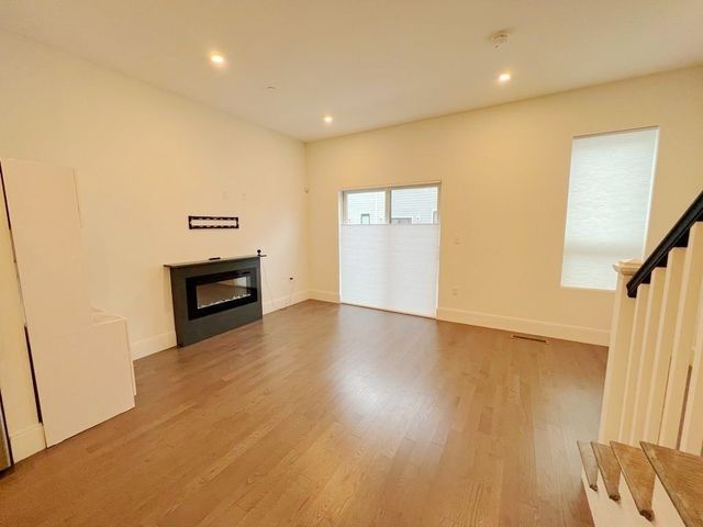 23 Charles Park Rd 23, Boston, MA 02132