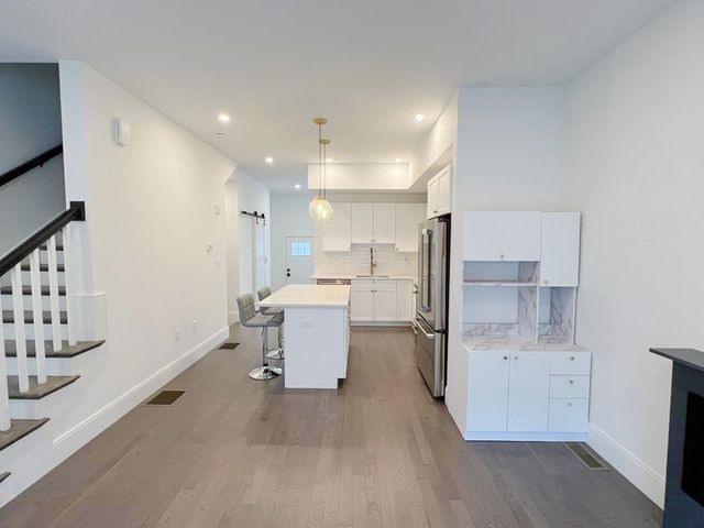 23 Charles Park Rd 23, Boston, MA 02132