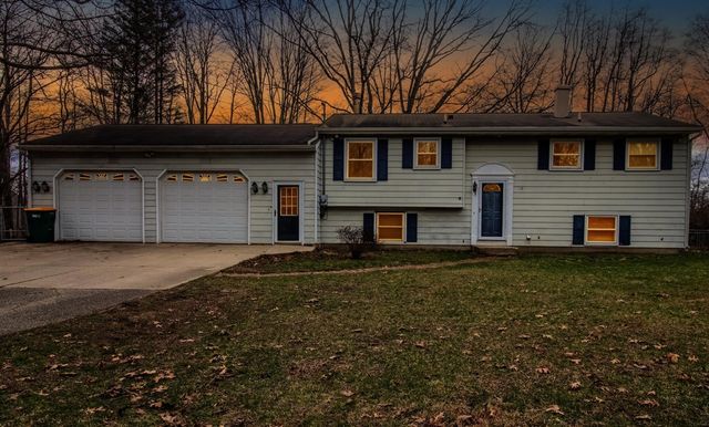 1705 S Shore Drive, Portage, MI 49002