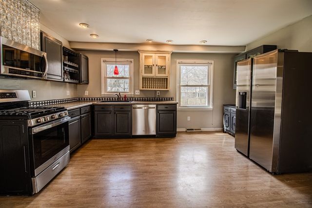 1705 S Shore Drive, Portage, MI 49002