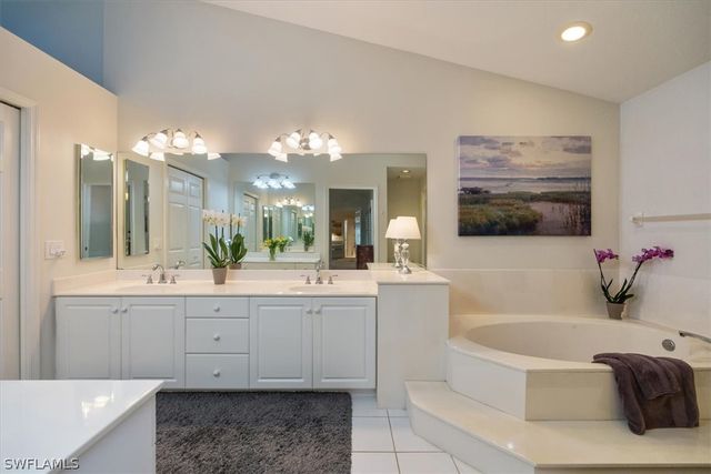 203 Via Perignon 2-4, Naples, FL 34119