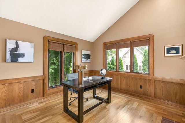 705 S 25th Court, West Des Moines, IA 50265