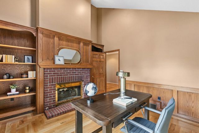 705 S 25th Court, West Des Moines, IA 50265