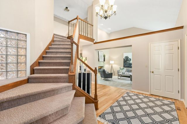 705 S 25th Court, West Des Moines, IA 50265