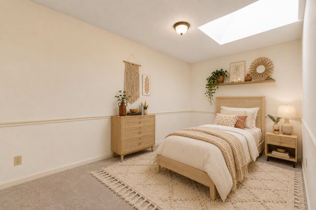 705 S 25th Court, West Des Moines, IA 50265
