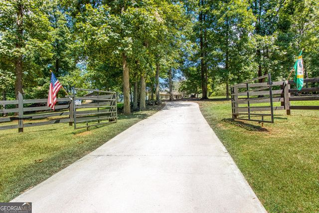 792 Fincher Road, Moreland, GA 30259