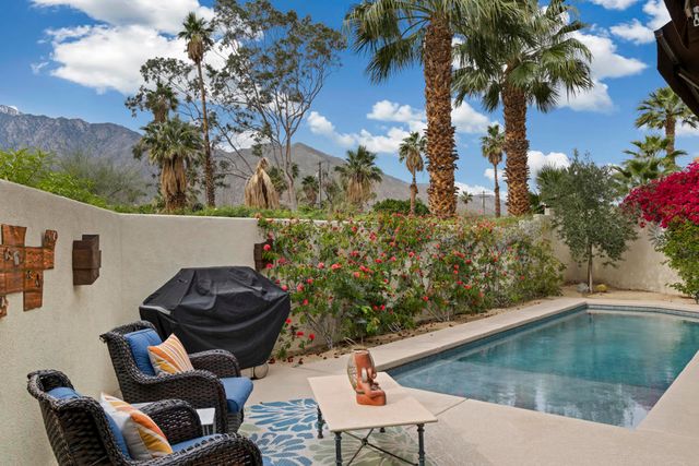 2786 N Junipero Avenue, Palm Springs, CA 92262