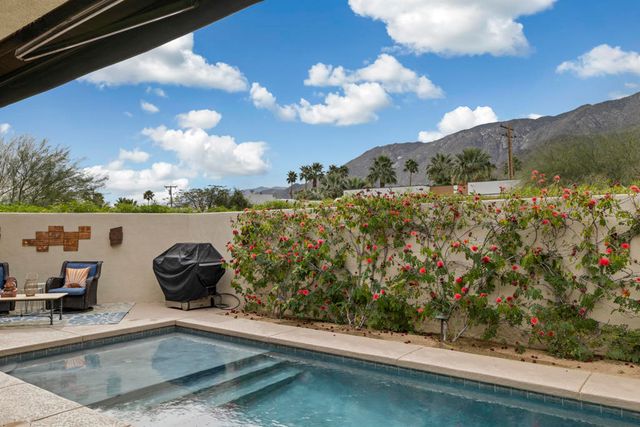 2786 N Junipero Avenue, Palm Springs, CA 92262