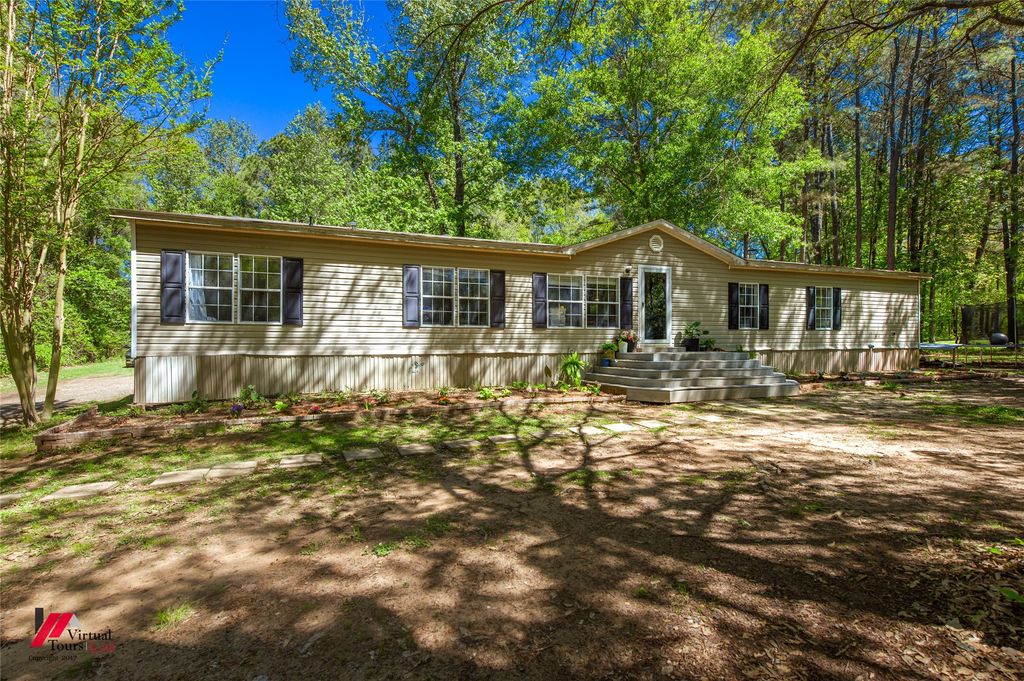 7364 Greywood Drive, Shreveport, LA 71107