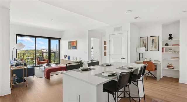 200 Nerem Street NW 2BR 3, Atlanta, GA 30313