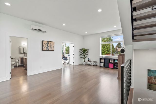 11014 Cornell Avenue S, Seattle, WA 98178