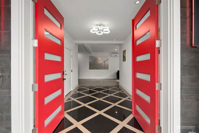 11014 Cornell Avenue S, Seattle, WA 98178