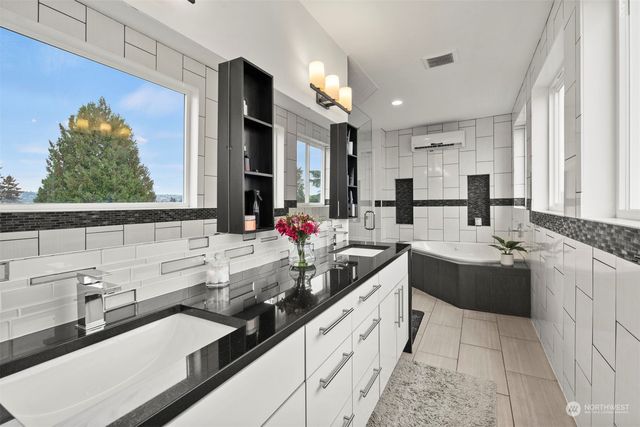 11014 Cornell Avenue S, Seattle, WA 98178