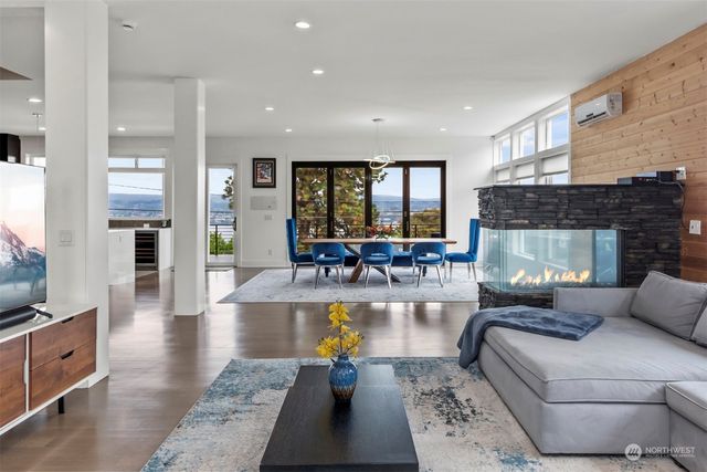 11014 Cornell Avenue S, Seattle, WA 98178