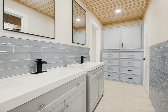 2302 Greenhill Drive, Carrollton, TX 75006