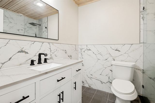 2302 Greenhill Drive, Carrollton, TX 75006
