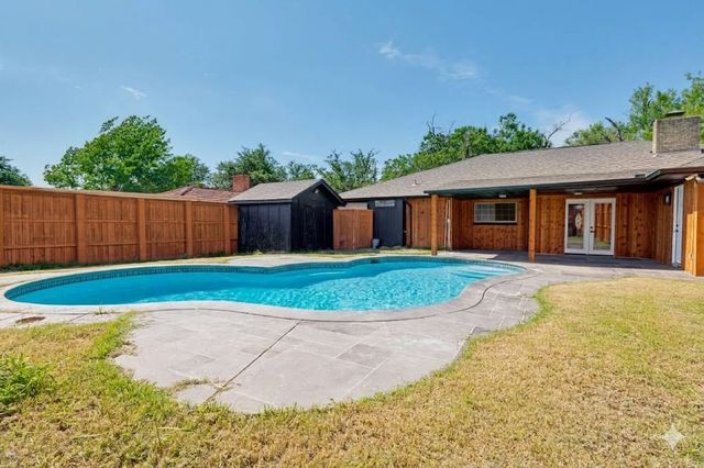 2302 Greenhill Drive, Carrollton, TX 75006
