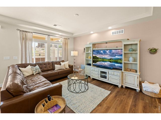 5056 Silverwood Dr, Johnstown, CO 80534