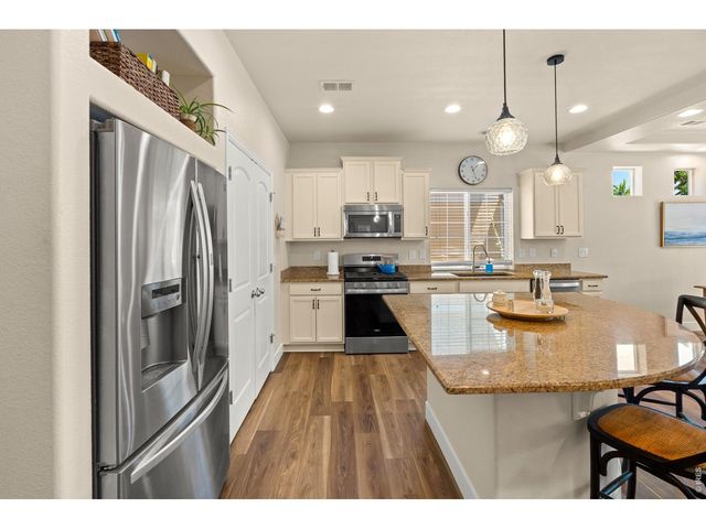 5056 Silverwood Dr, Johnstown, CO 80534