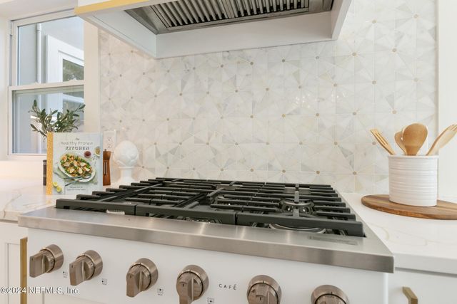 100 PLANTERS ROW E, Ponte Vedra Beach, FL 32082