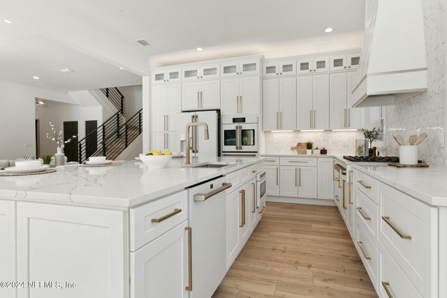 100 PLANTERS ROW E, Ponte Vedra Beach, FL 32082