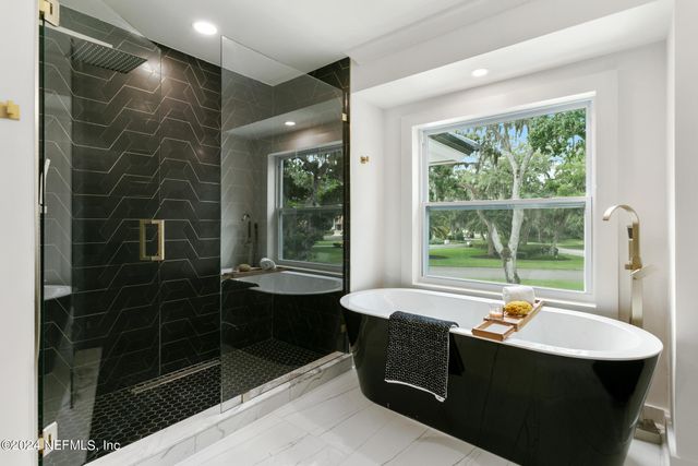 100 PLANTERS ROW E, Ponte Vedra Beach, FL 32082