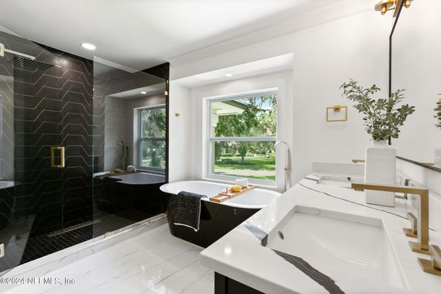 100 PLANTERS ROW E, Ponte Vedra Beach, FL 32082