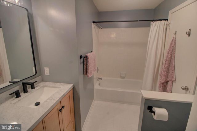 650 MARIANNE LN, Catonsville, MD 21228