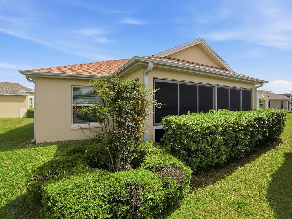 Image 25 of property listing at 2348 MIDNIGHT PASS COURT, The Villages, FL 32162