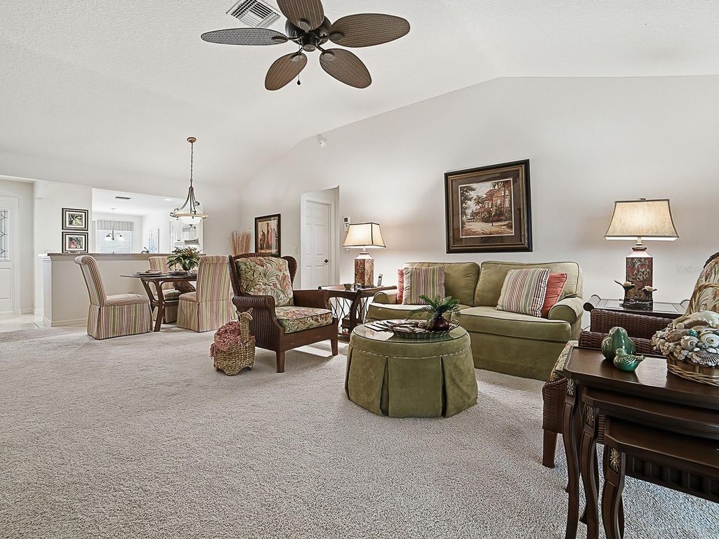 Image 6 of property listing at 2348 MIDNIGHT PASS COURT, The Villages, FL 32162