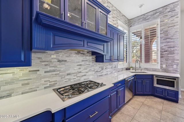 351 N CLOVERFIELD Circle, Litchfield Park, AZ 85340
