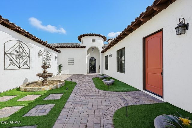 351 N CLOVERFIELD Circle, Litchfield Park, AZ 85340