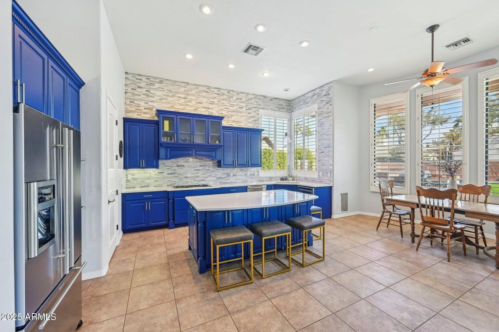 Image 15 of property listing at 351 N CLOVERFIELD Circle, Litchfield Park, AZ 85340