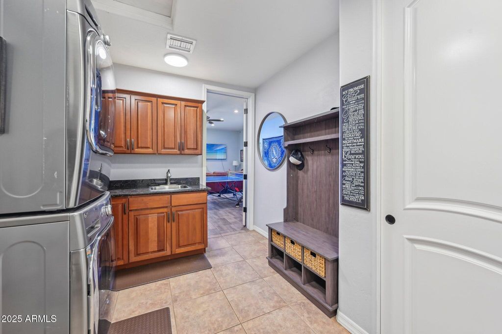 Image 29 of property listing at 351 N CLOVERFIELD Circle, Litchfield Park, AZ 85340