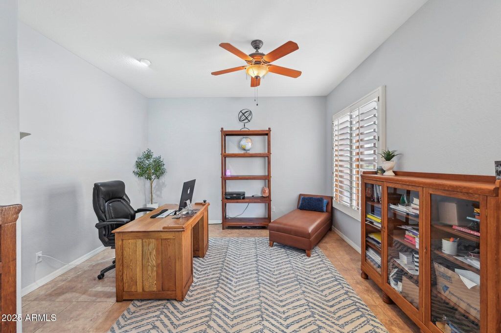 Image 31 of property listing at 351 N CLOVERFIELD Circle, Litchfield Park, AZ 85340