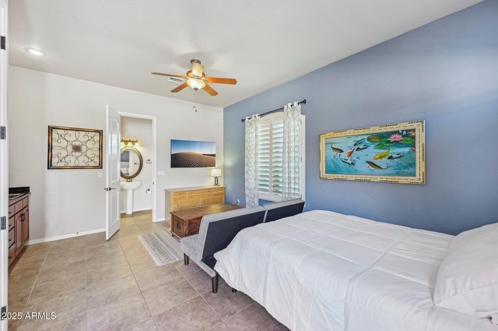 Image 35 of property listing at 351 N CLOVERFIELD Circle, Litchfield Park, AZ 85340