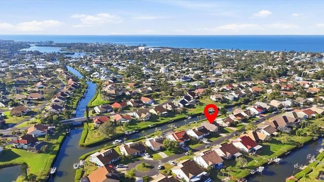 139 INLETS BOULEVARD 139, Nokomis, FL 34275