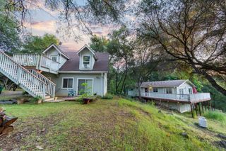 16310 Dry Creek Ln, Grass Valley, CA 95949
