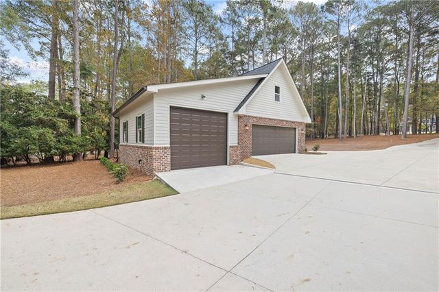 154 Bradford Drive, Eatonton, GA 31024