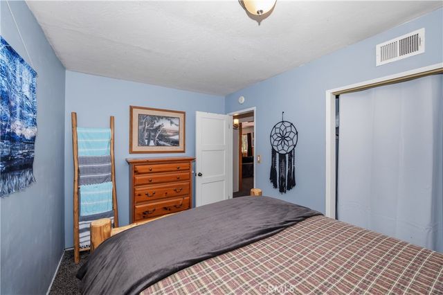 1099 Canyon, Fawnskin, CA 92333