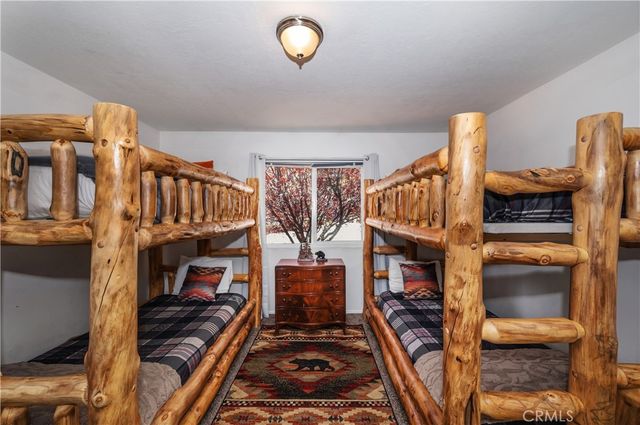 1099 Canyon, Fawnskin, CA 92333