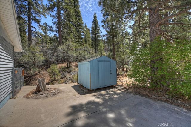 1099 Canyon, Fawnskin, CA 92333