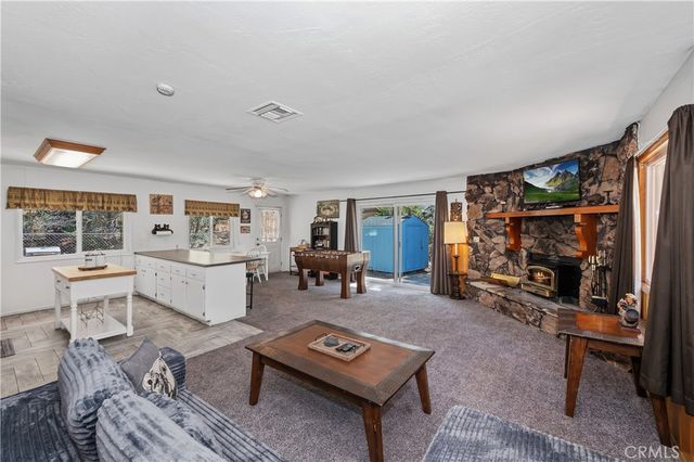 1099 Canyon, Fawnskin, CA 92333
