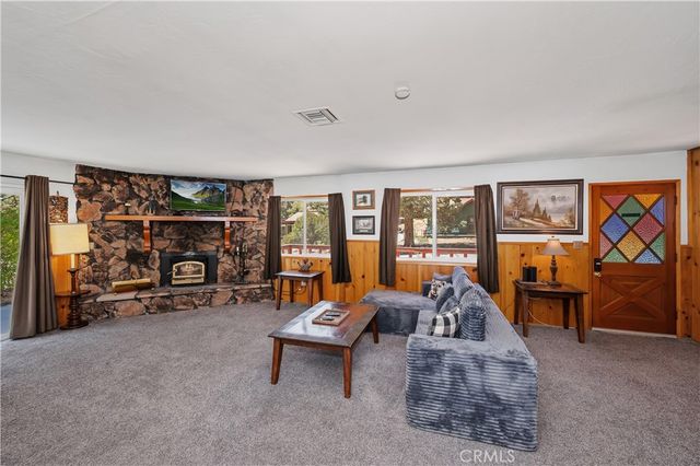 1099 Canyon, Fawnskin, CA 92333