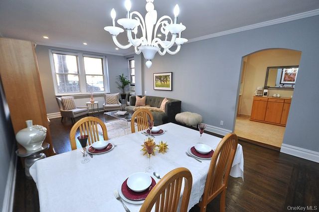 253 Garth Road 1T, Scarsdale, NY 10583