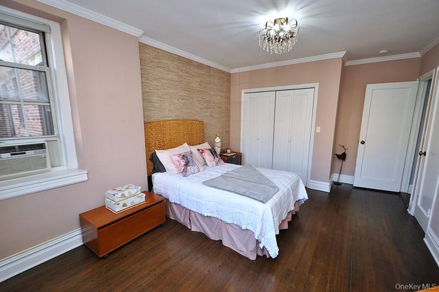 253 Garth Road 1T, Scarsdale, NY 10583