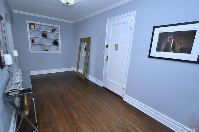 253 Garth Road 1T, Scarsdale, NY 10583