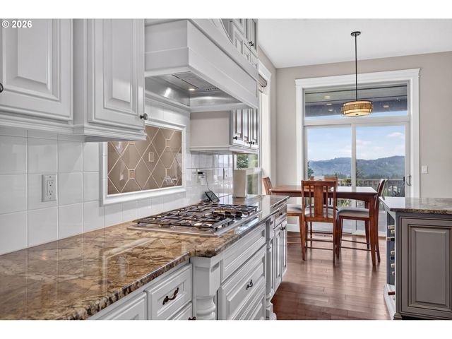 12577 Se VERLIE St, Happy Valley, OR 97086